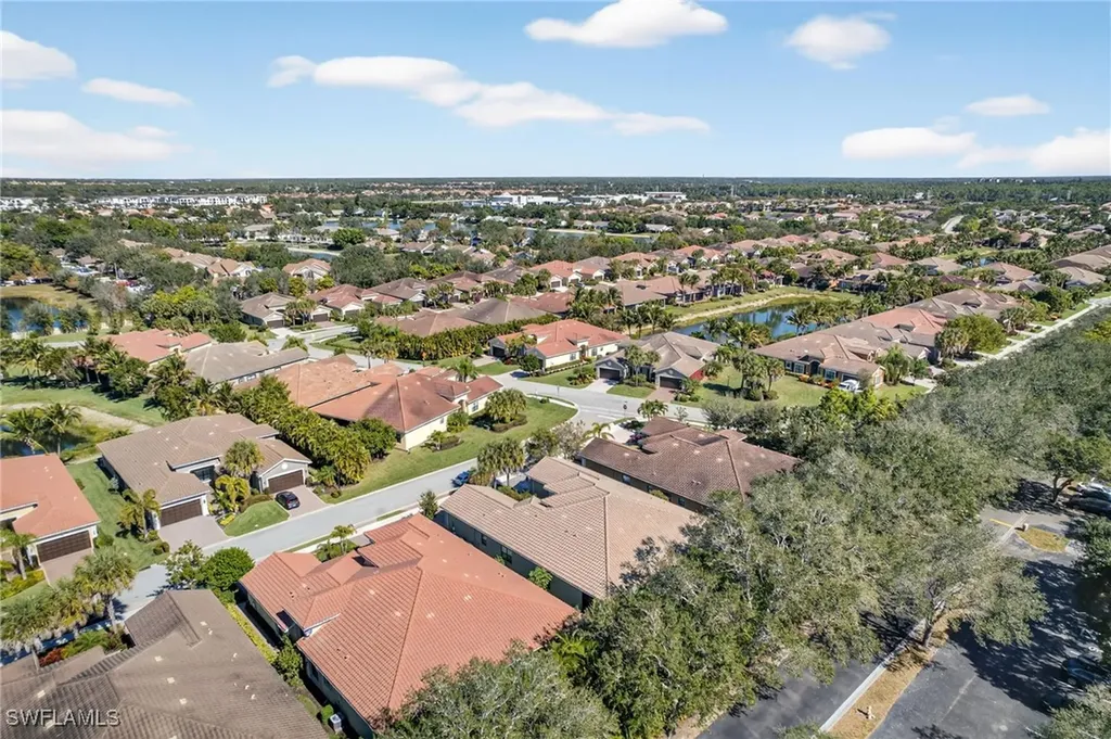 13431 Silktail Drive Naples FL 34109