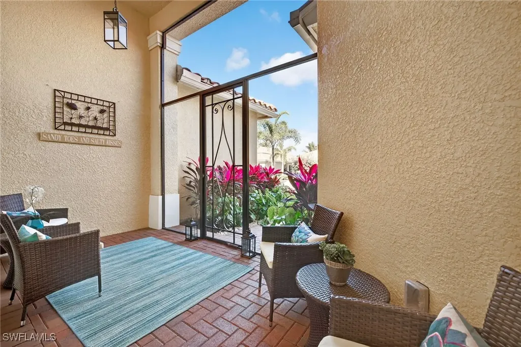 13431 Silktail Drive Naples FL 34109