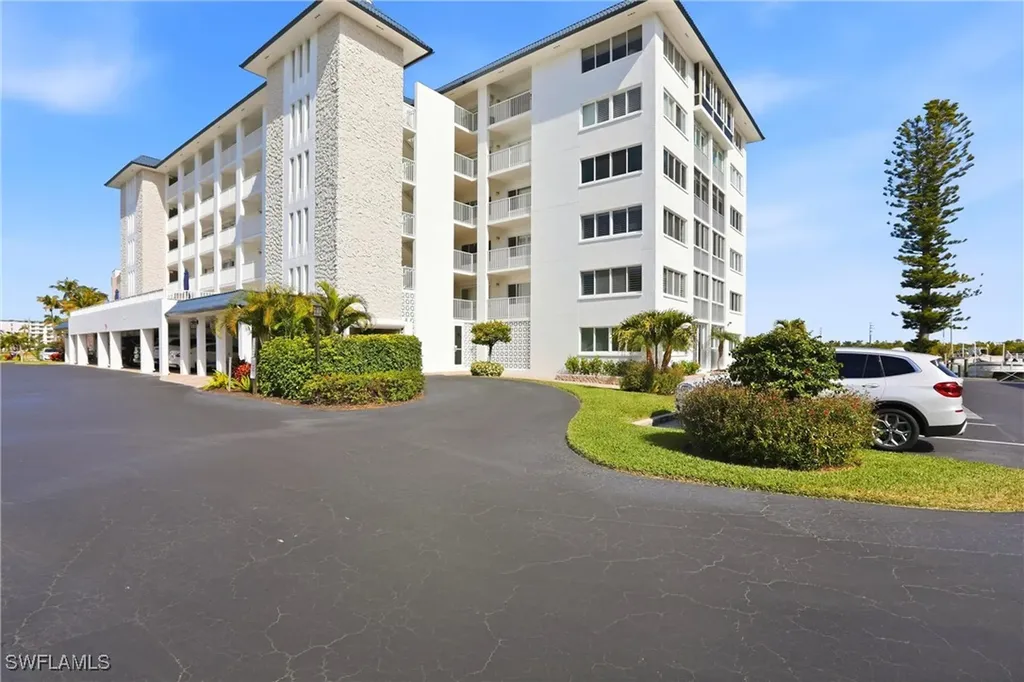 25901 Hickory Boulevard Bonita Springs FL 34134