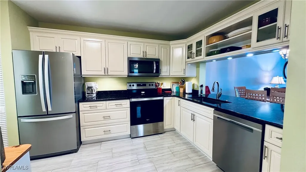 7824 Emerald Circle Naples FL 34109