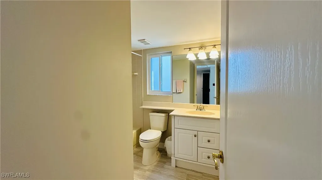 7824 Emerald Circle Naples FL 34109