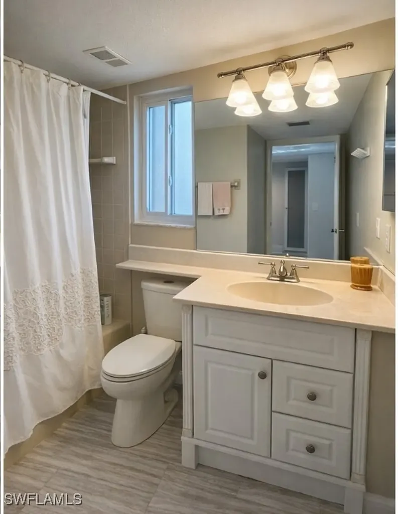 7824 Emerald Circle Naples FL 34109