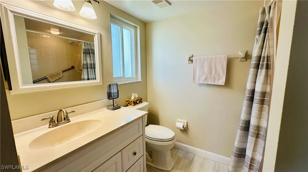 7824 Emerald Circle Naples FL 34109