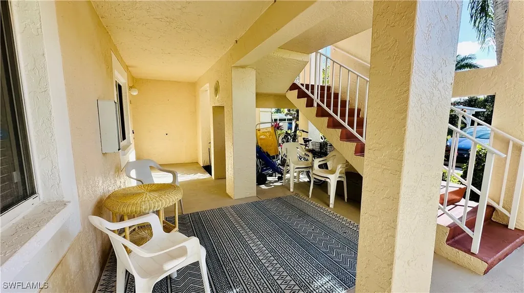7824 Emerald Circle Naples FL 34109
