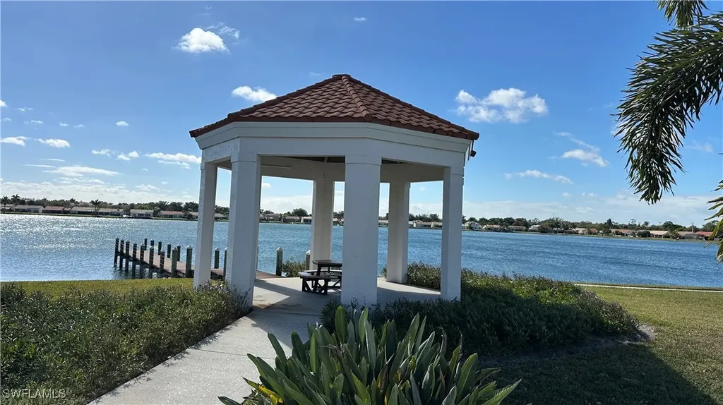 7824 Emerald Circle Naples FL 34109