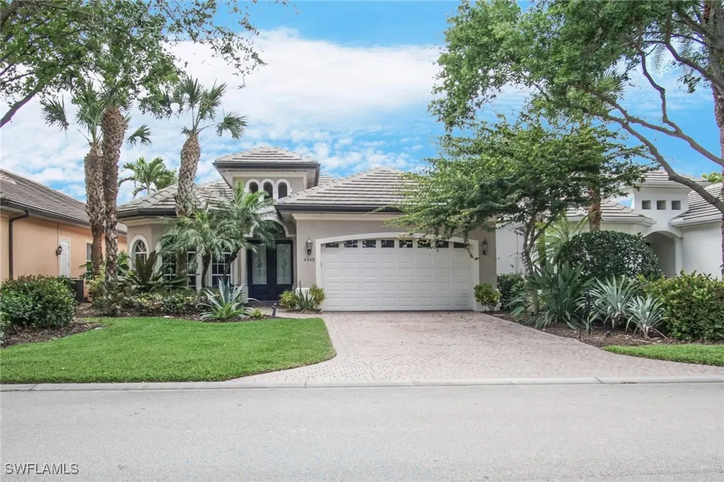 4248 Kensington High Street Naples FL 34105