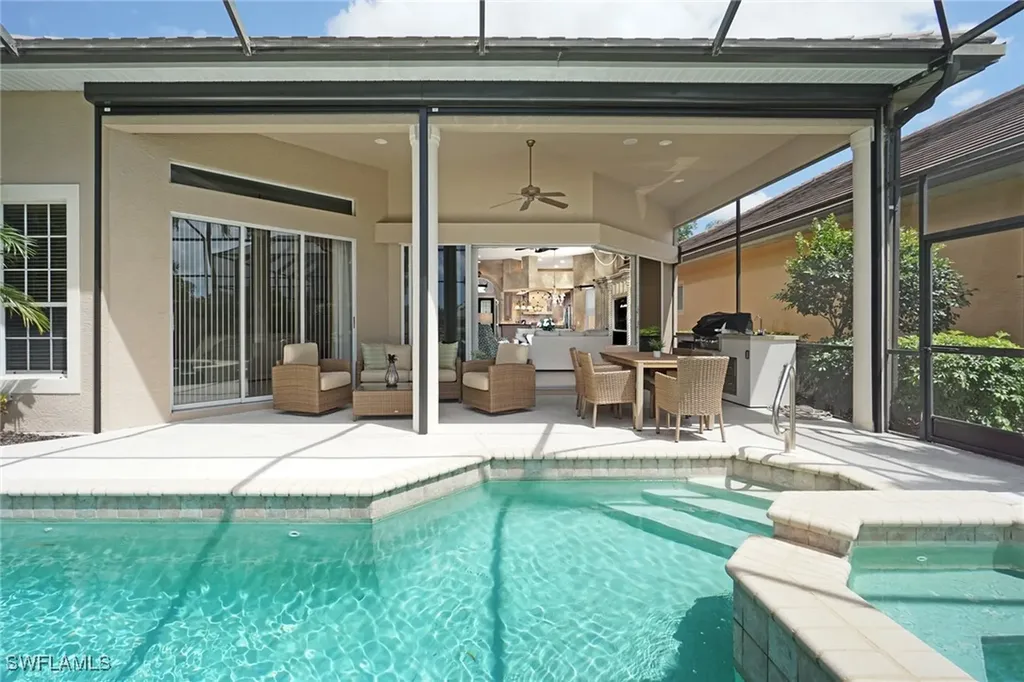 4248 Kensington High Street Naples FL 34105