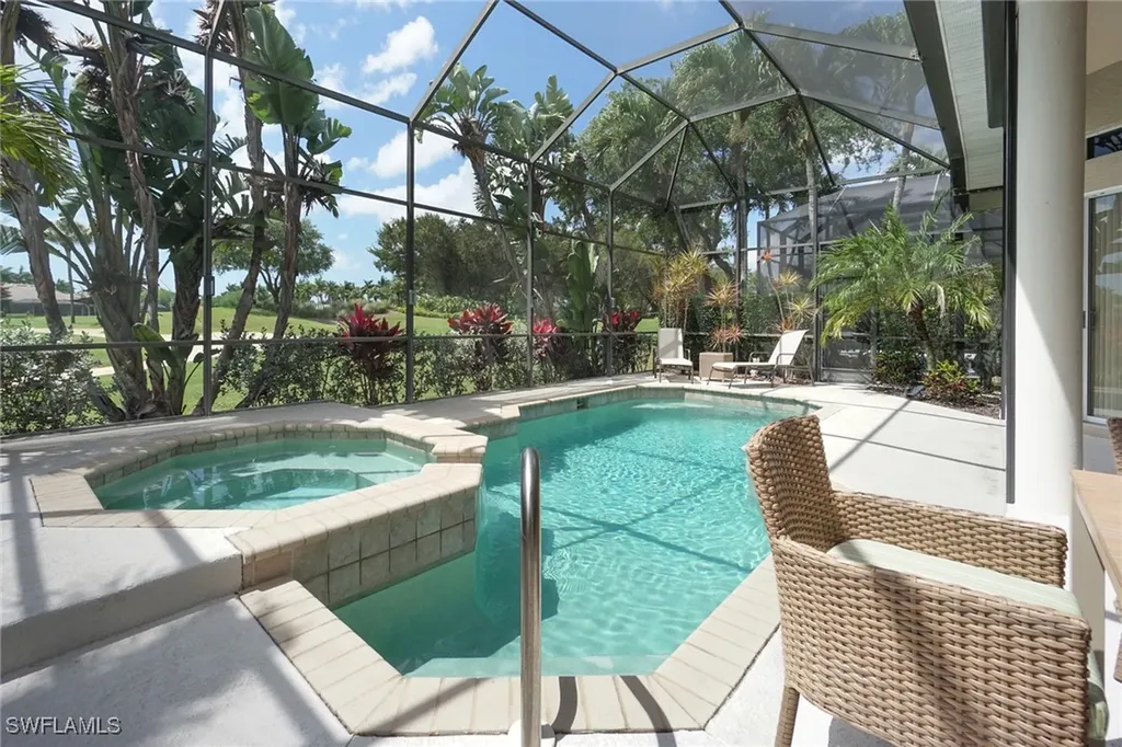 4248 Kensington High Street Naples FL 34105