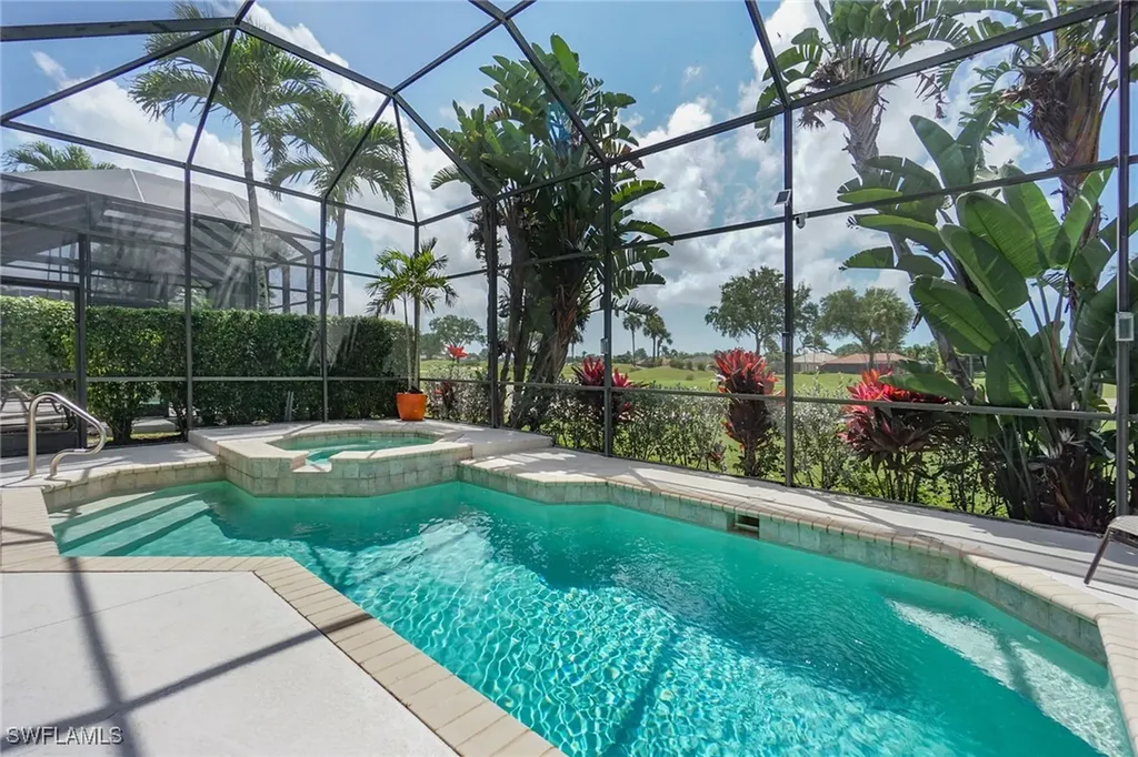 4248 Kensington High Street Naples FL 34105