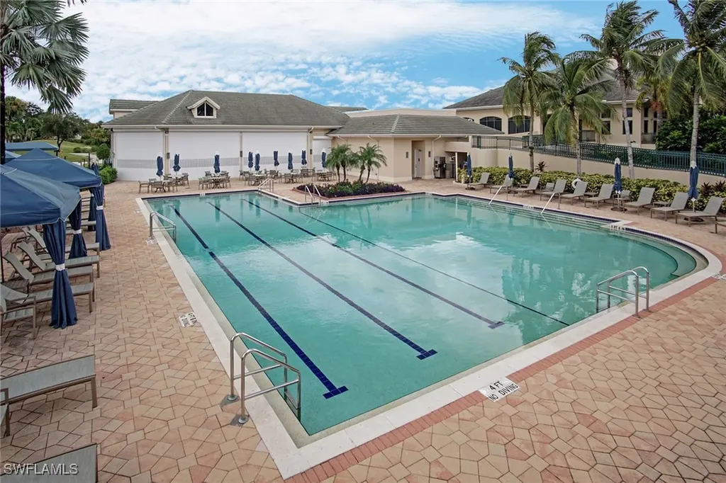 4248 Kensington High Street Naples FL 34105