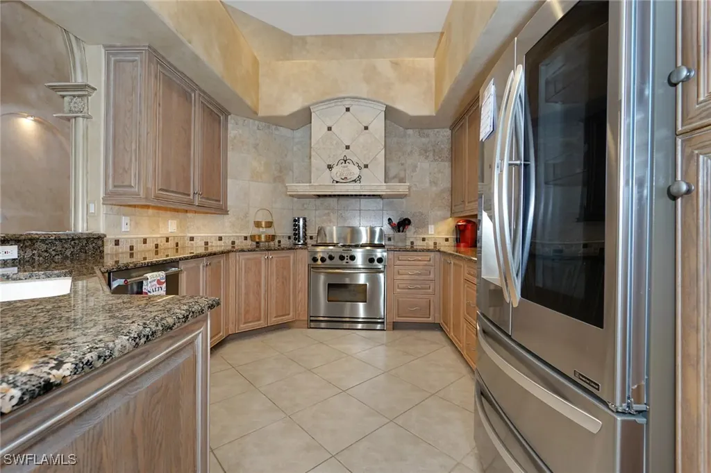 4248 Kensington High Street Naples FL 34105