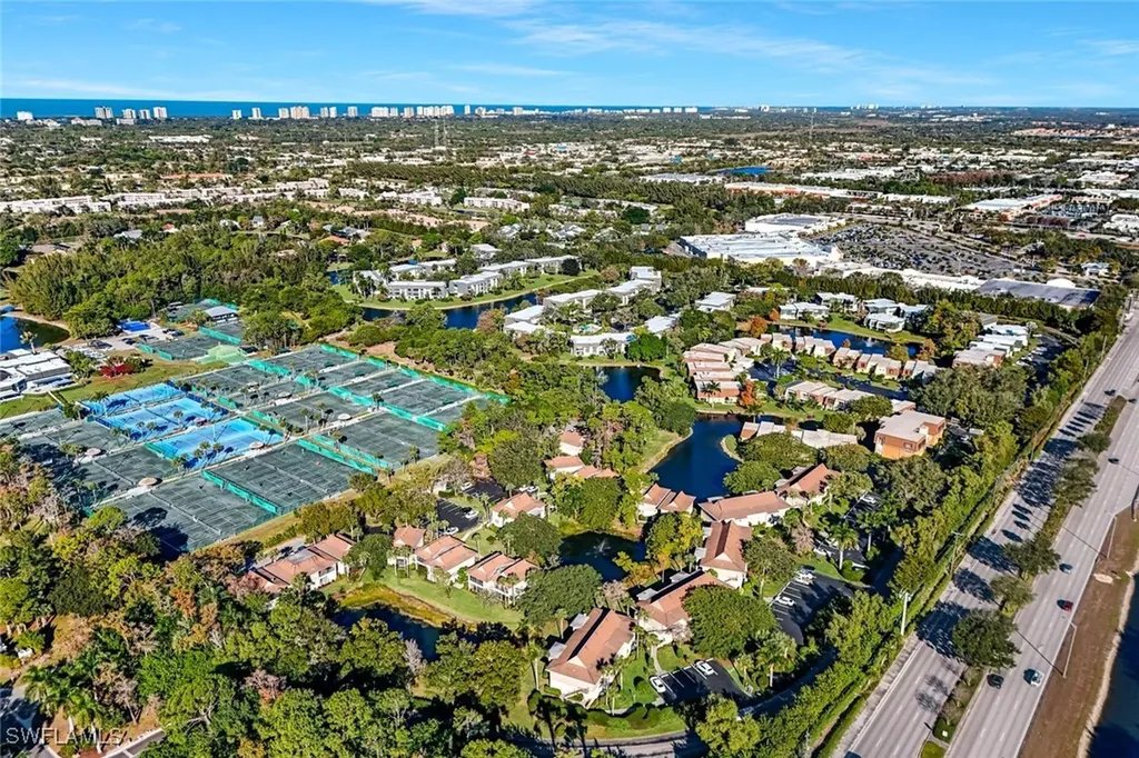 11 Bob O Link Court Naples FL 34105