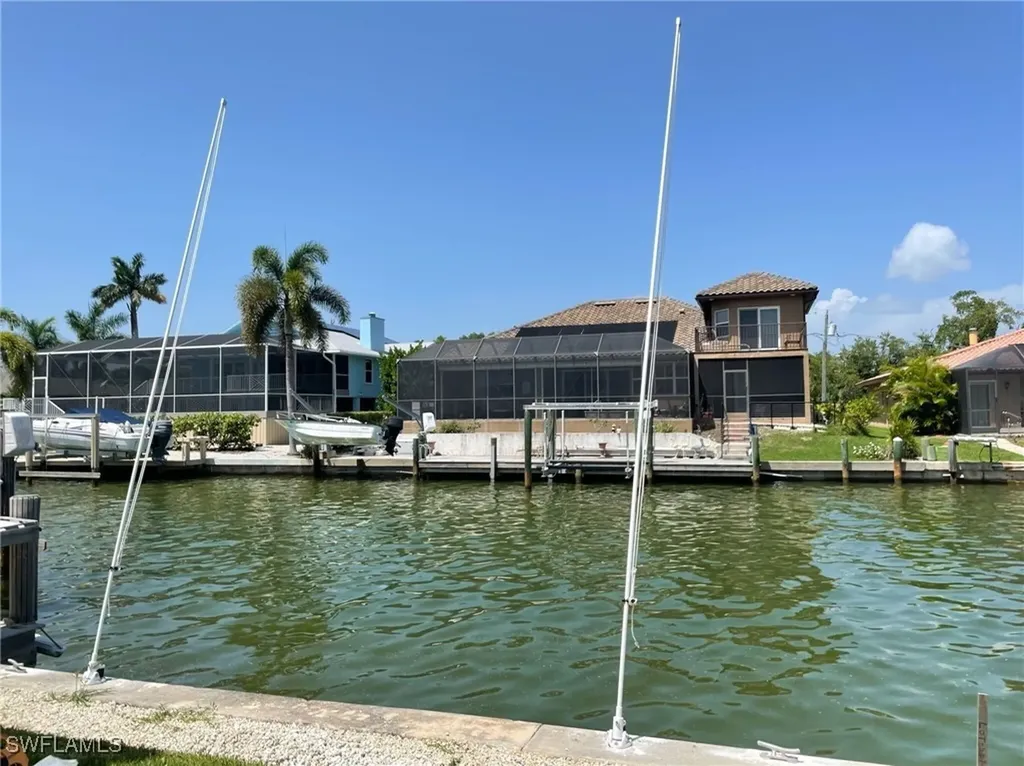 405 Cristobal Street Naples FL 34113