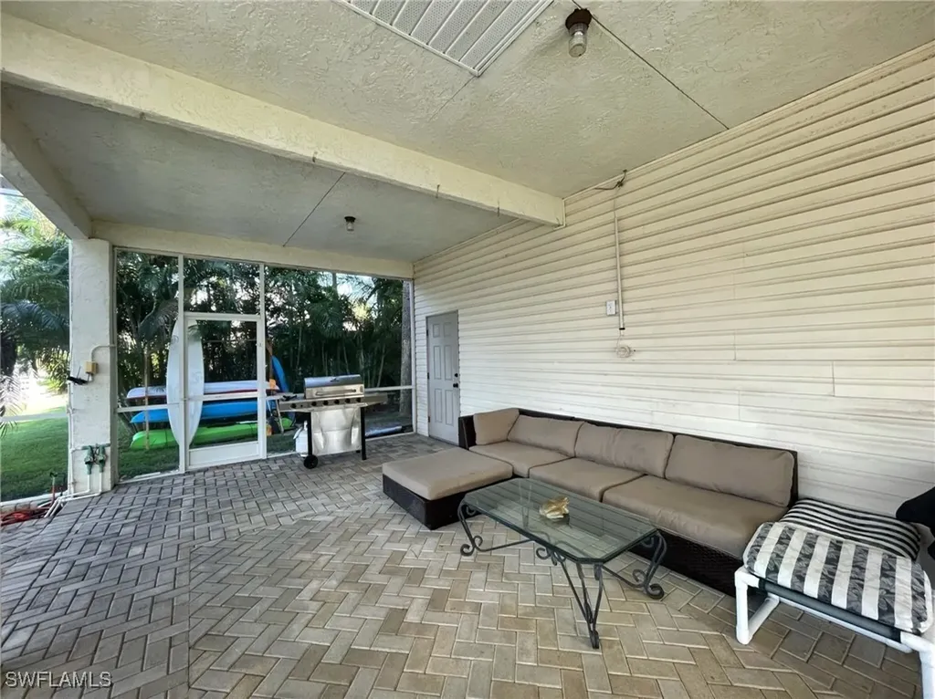 405 Cristobal Street Naples FL 34113