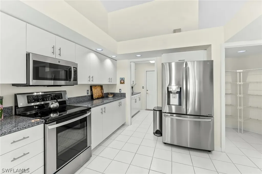 4256 Mourning Dove Drive Naples FL 34119