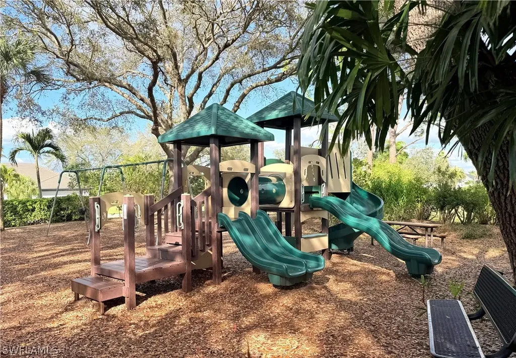 4256 Mourning Dove Drive Naples FL 34119
