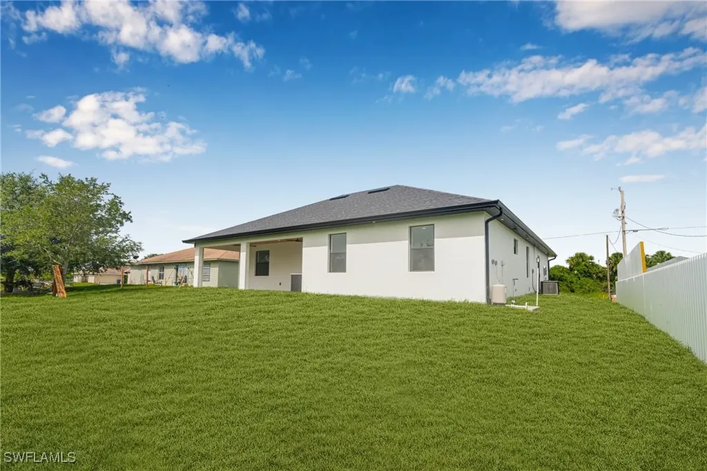 529 Kilgour Avenue Lehigh Acres FL 33974