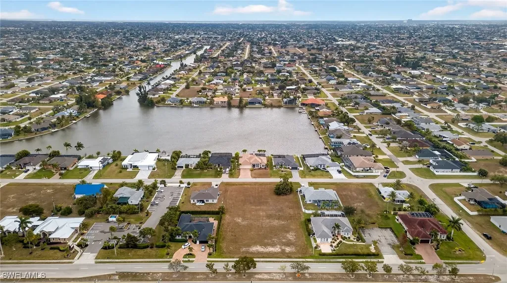 3723 Chiquita Boulevard S Cape Coral FL 33914