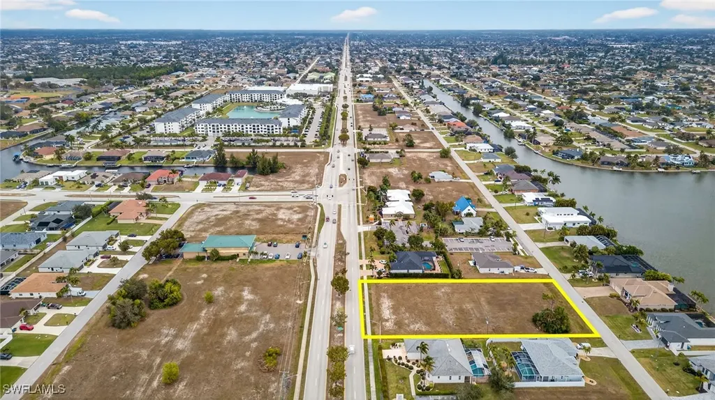 3723 Chiquita Boulevard S Cape Coral FL 33914