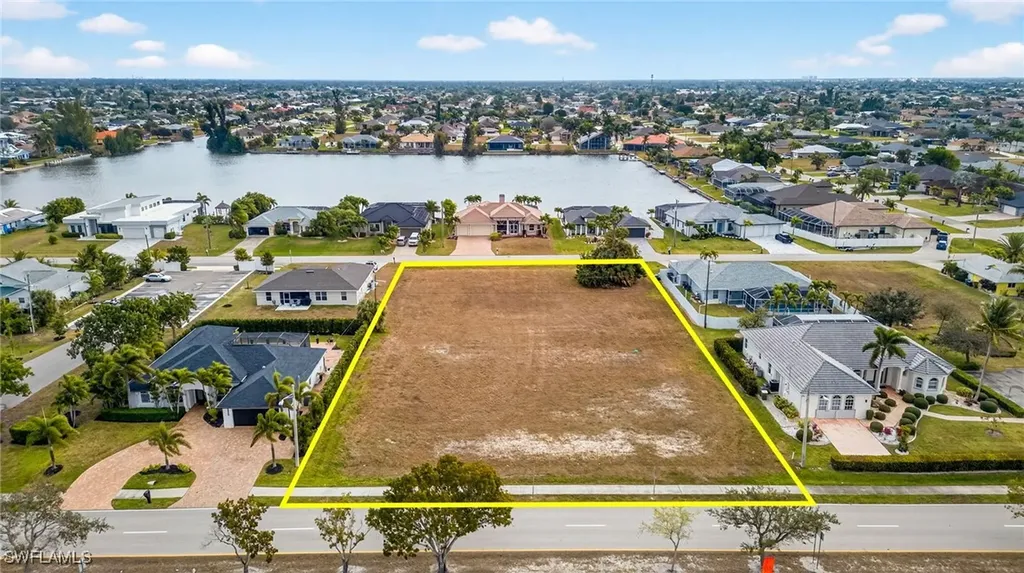 3723 Chiquita Boulevard S Cape Coral FL 33914