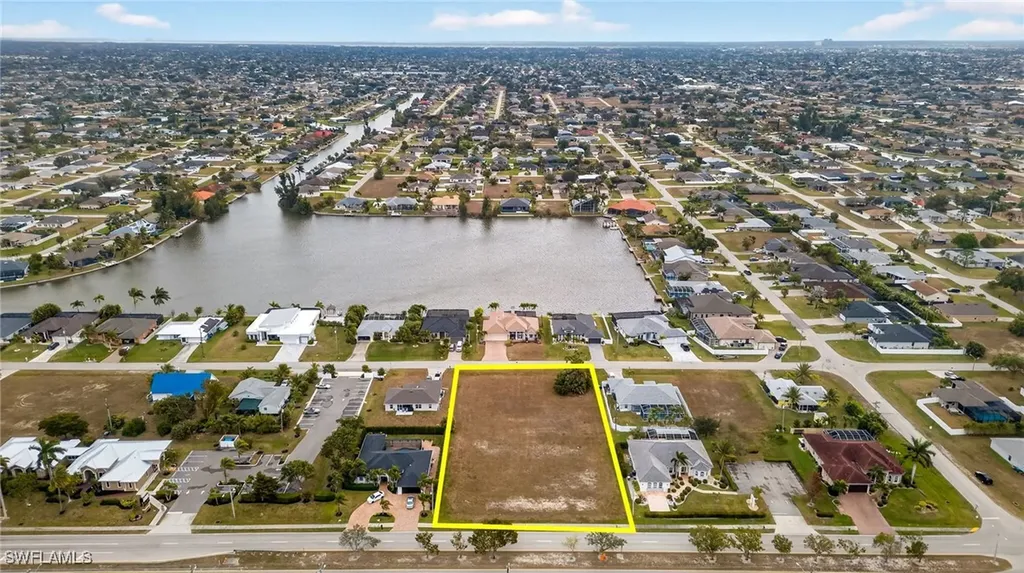 3723 Chiquita Boulevard S Cape Coral FL 33914