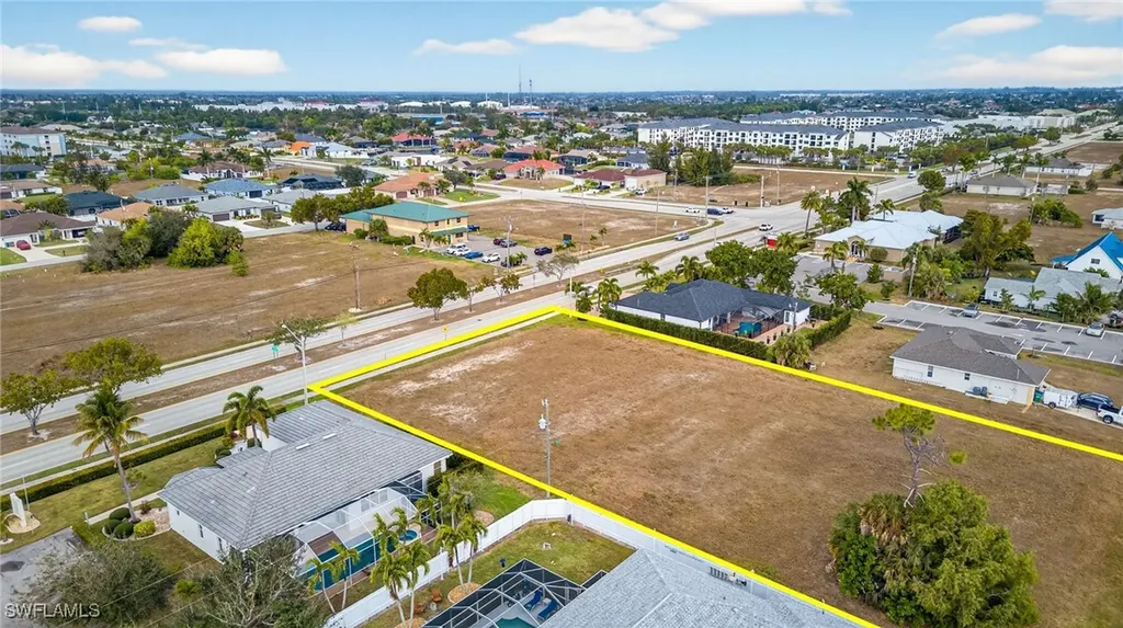 3723 Chiquita Boulevard S Cape Coral FL 33914