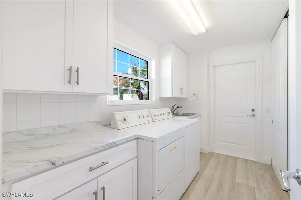 4103 Los Altos Court Naples FL 34109