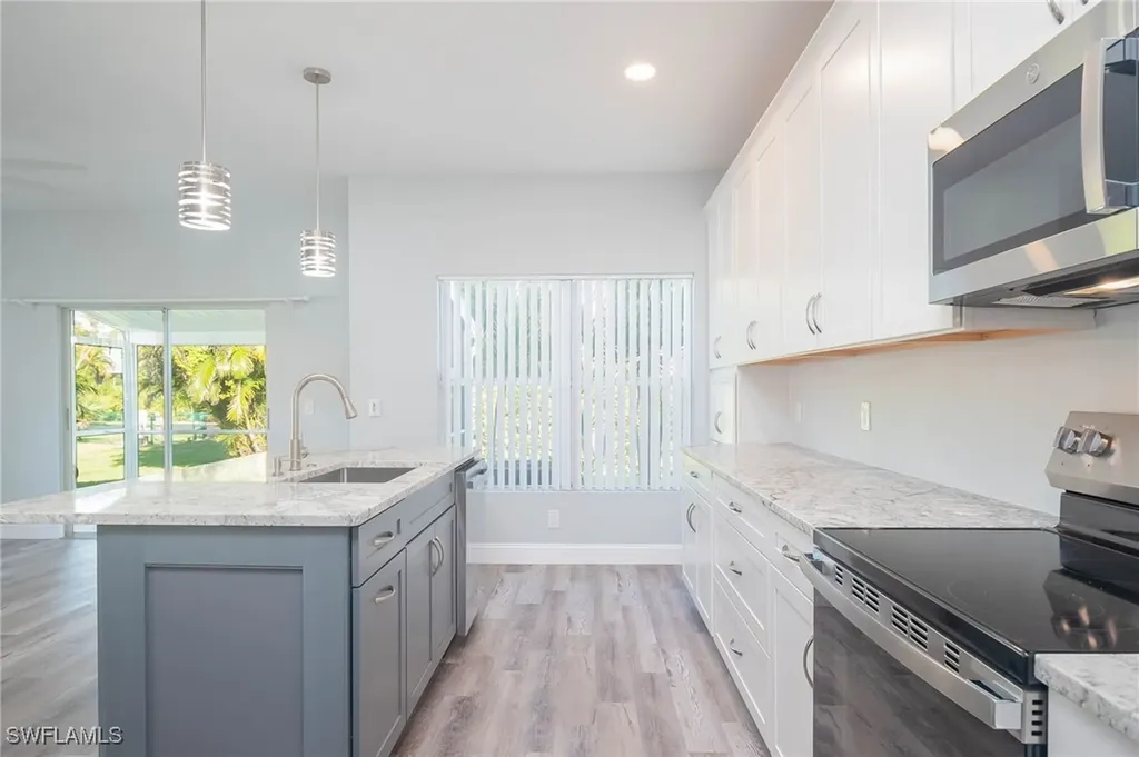 6119 Lake Front Drive Fort Myers FL 33908
