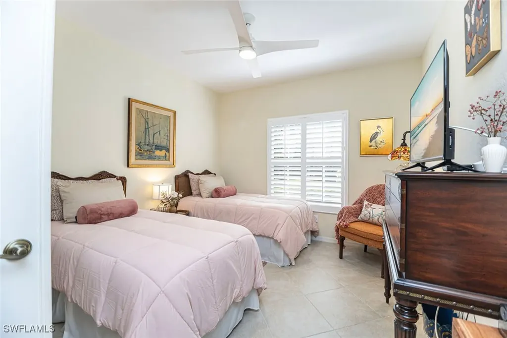 823 Tanbark Drive Naples FL 34108