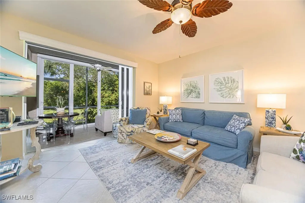 823 Tanbark Drive Naples FL 34108