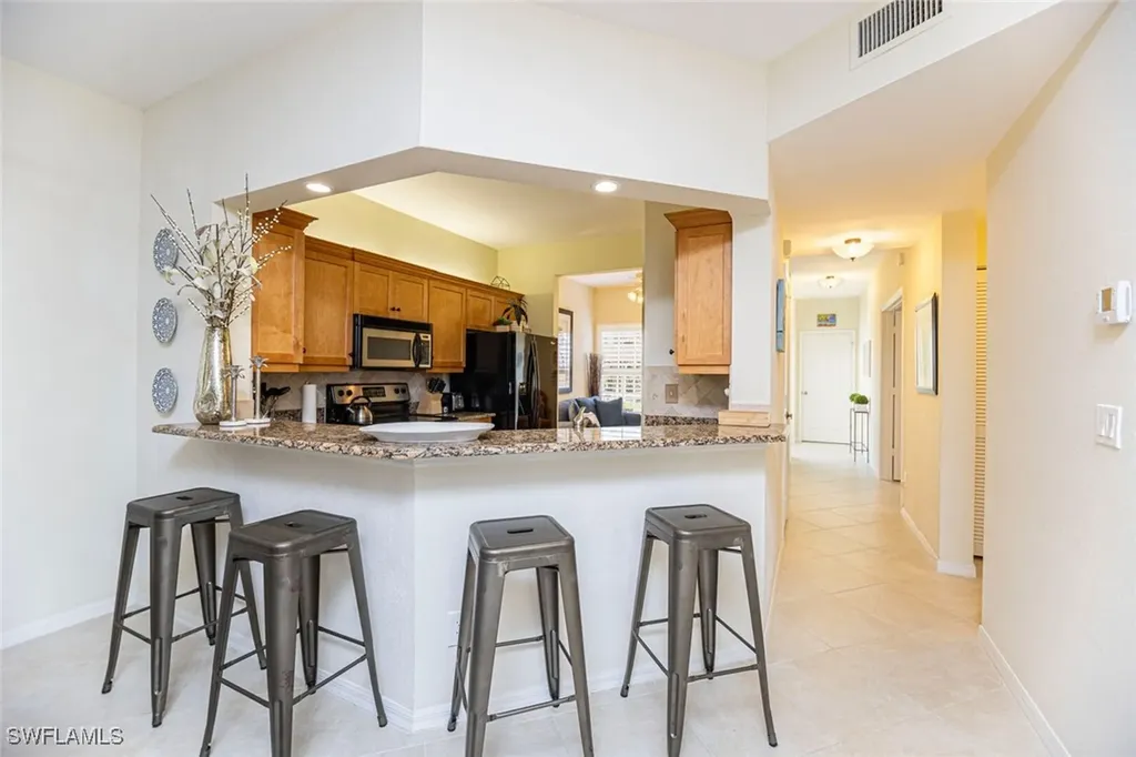 823 Tanbark Drive Naples FL 34108