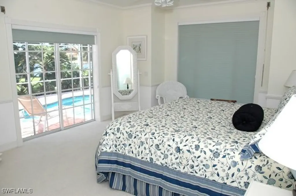 590 E Lake Drive Naples FL 34102