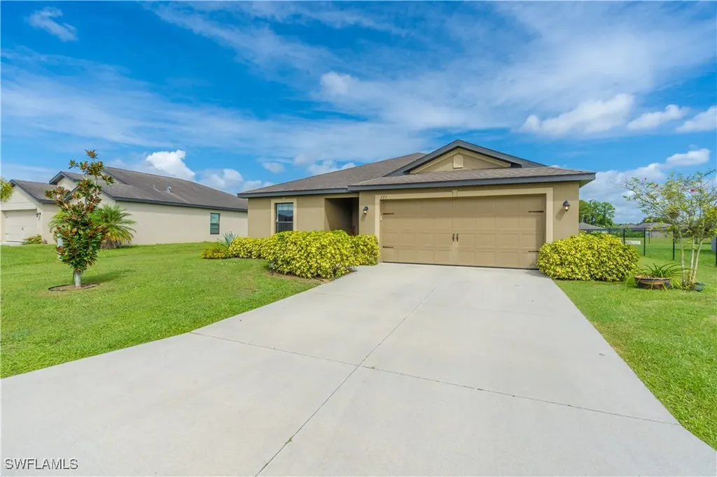 727 Morningview Court Lehigh Acres FL 33974