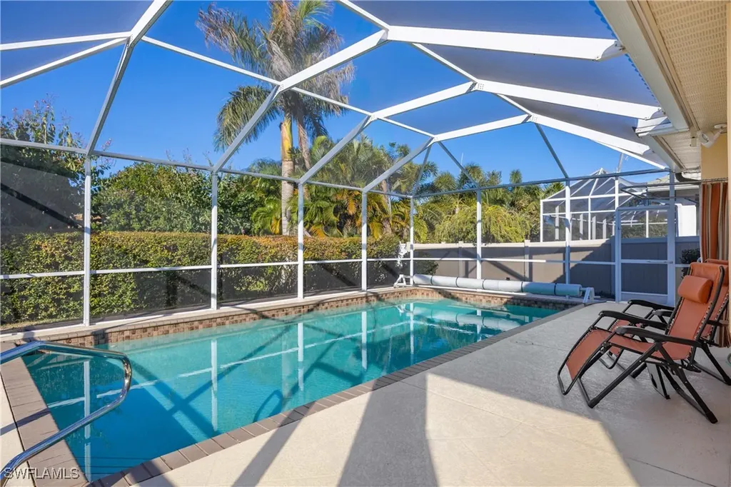 691 92nd Avenue N Naples FL 34108