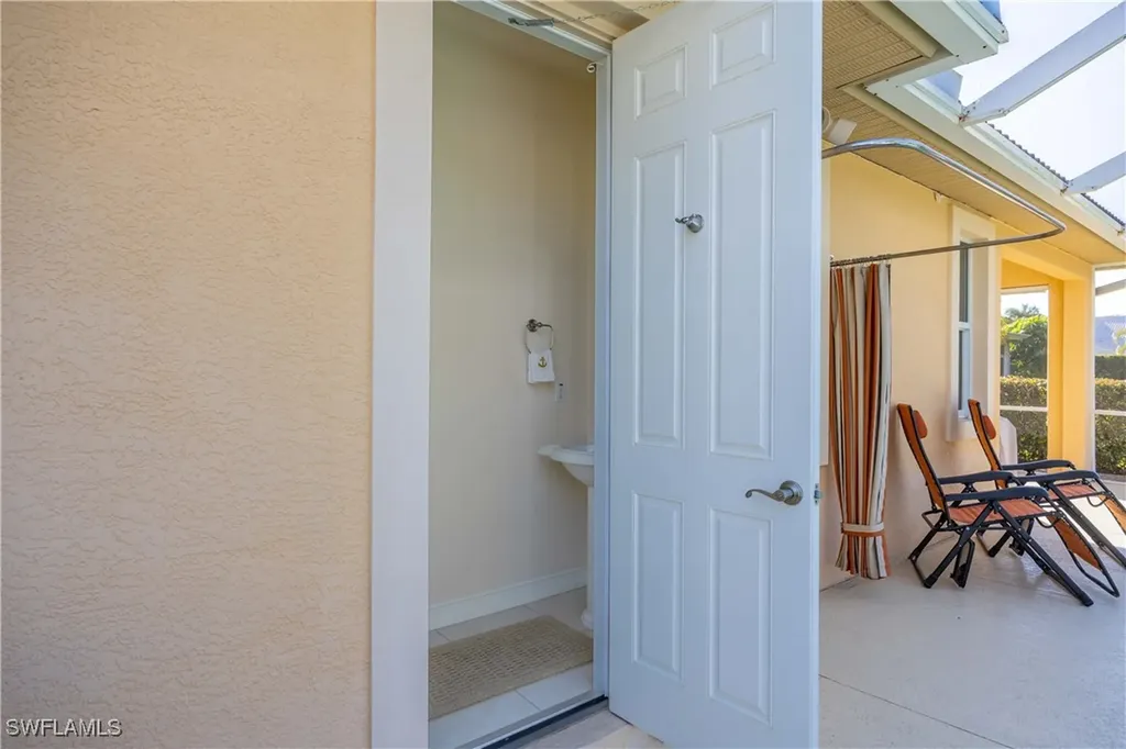691 92nd Avenue N Naples FL 34108