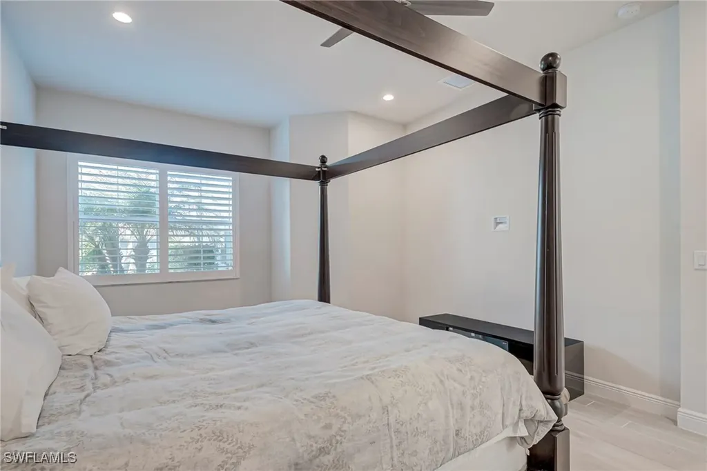 9087 Saint Lucia Drive Naples FL 34114