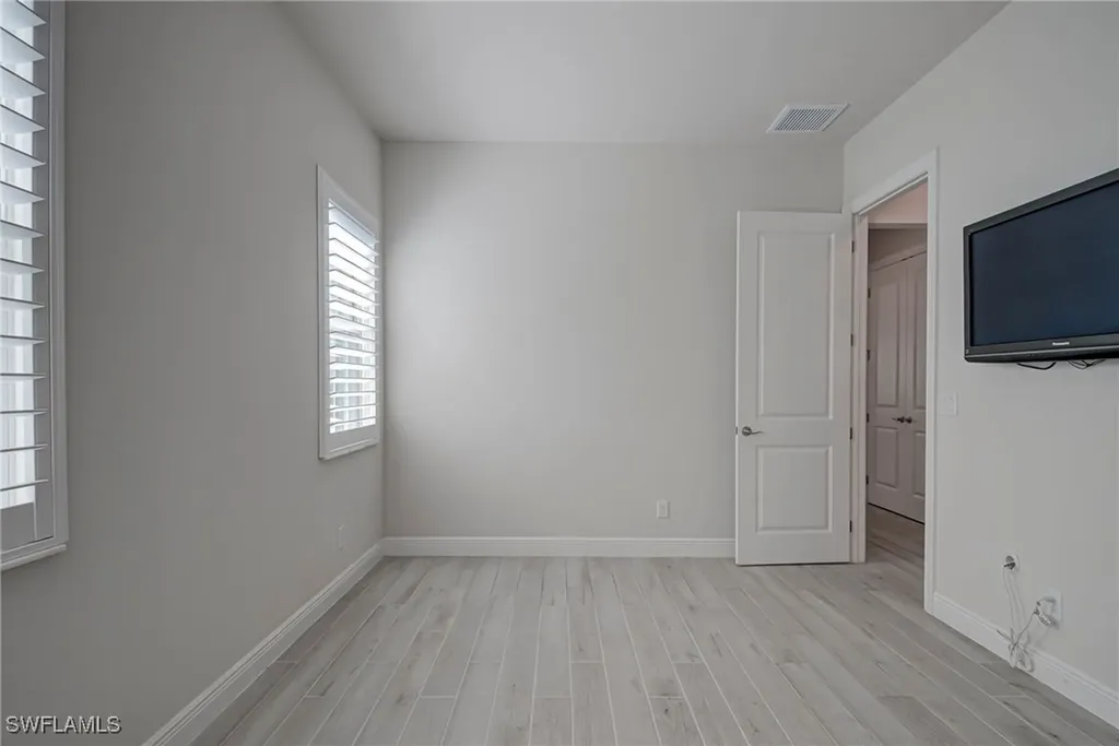 9087 Saint Lucia Drive Naples FL 34114
