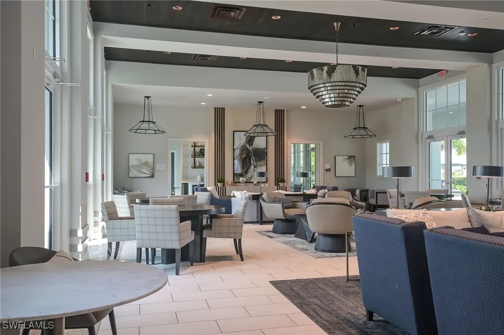 9087 Saint Lucia Drive Naples FL 34114