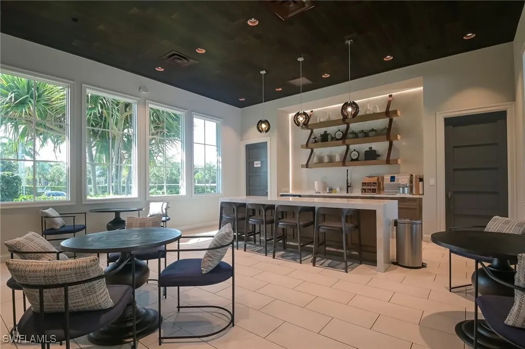 9087 Saint Lucia Drive Naples FL 34114