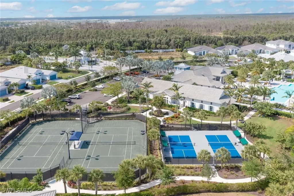 9087 Saint Lucia Drive Naples FL 34114