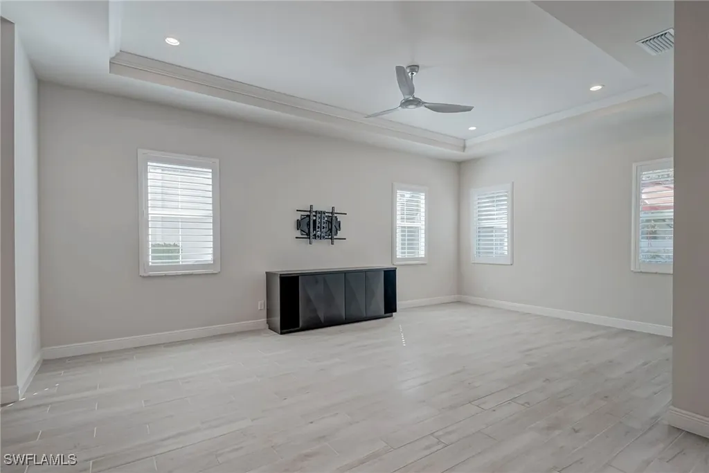 9087 Saint Lucia Drive Naples FL 34114