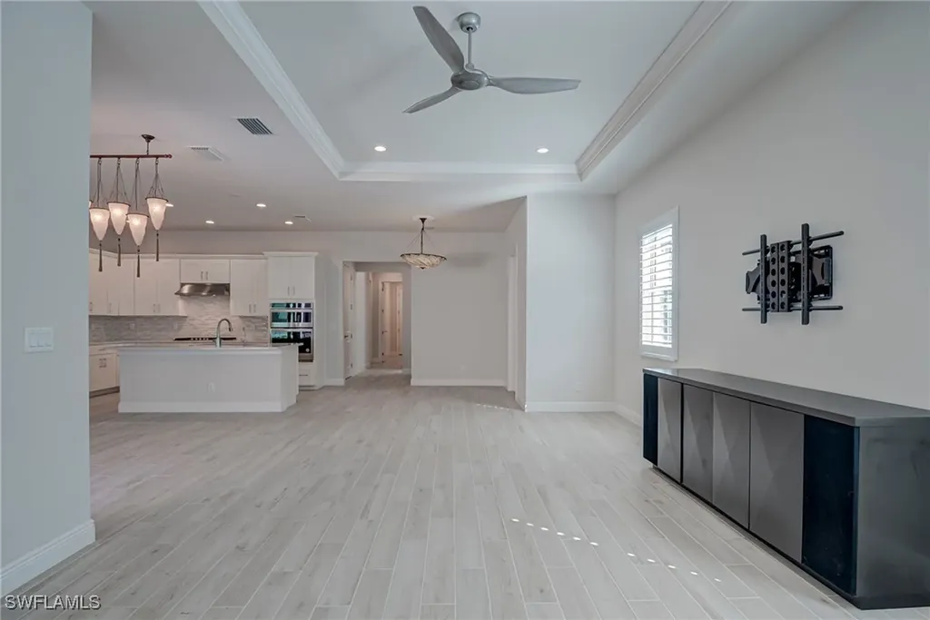 9087 Saint Lucia Drive Naples FL 34114
