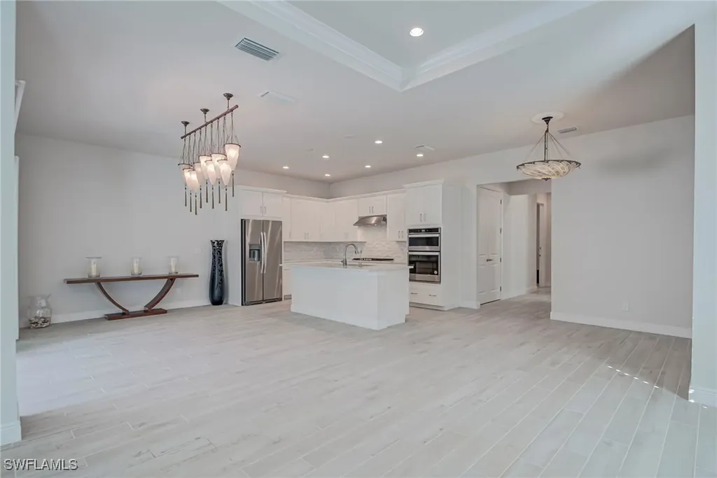 9087 Saint Lucia Drive Naples FL 34114
