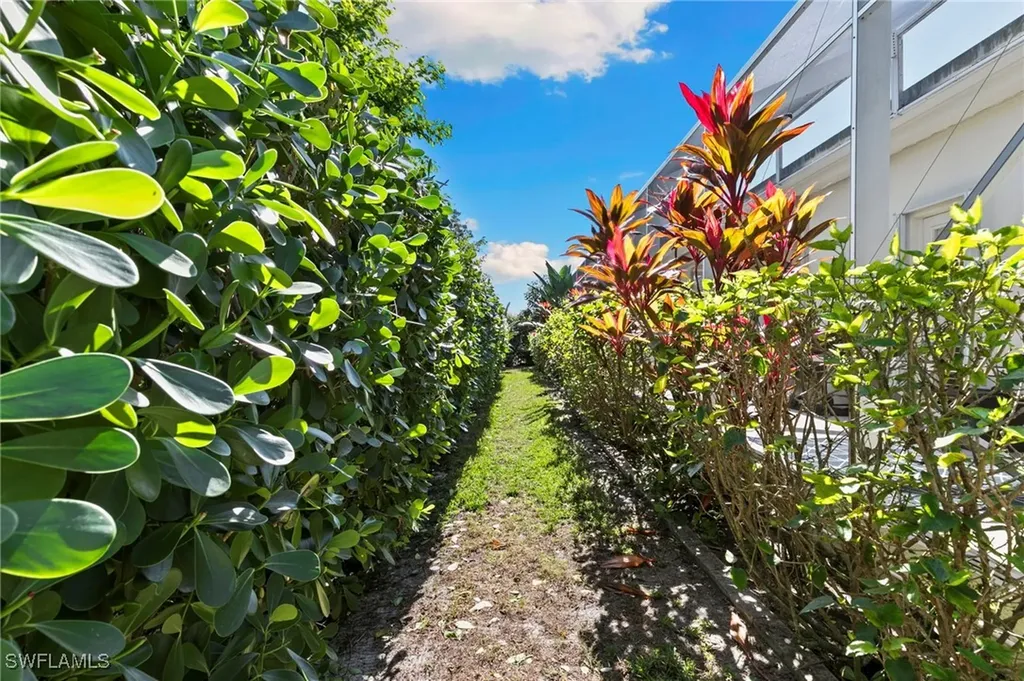 1389 Bayport Avenue Marco Island FL 34145