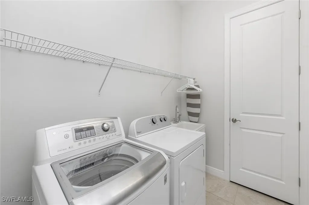 1402 Redona Way Naples FL 34113