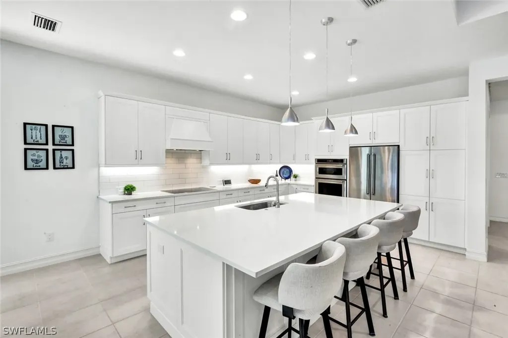 6161 Megans Bay Drive Naples FL 34113