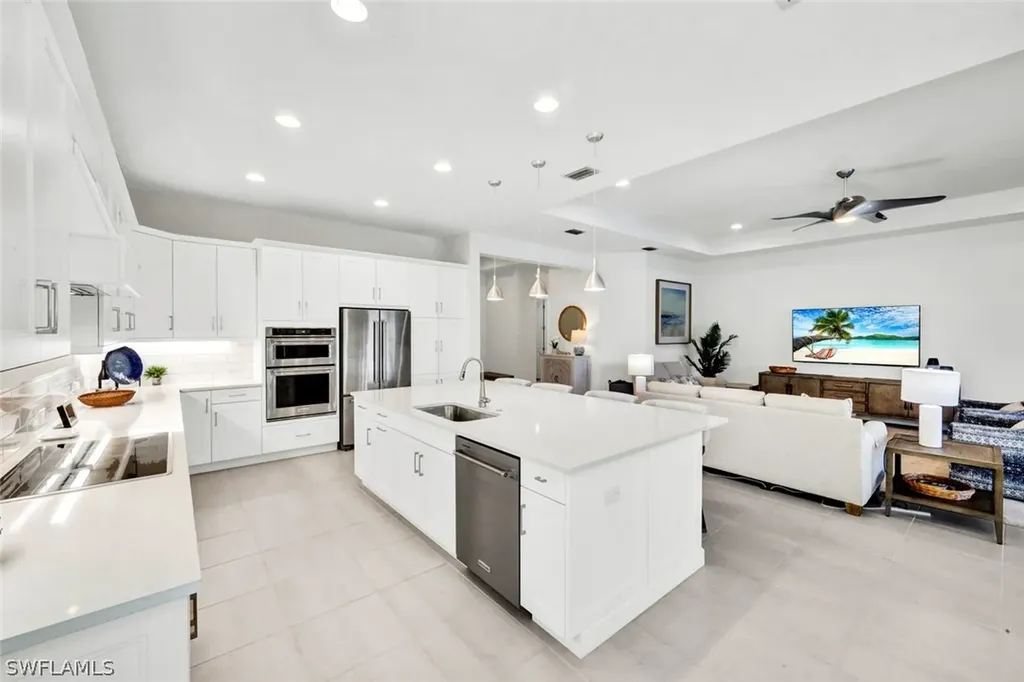 6161 Megans Bay Drive Naples FL 34113