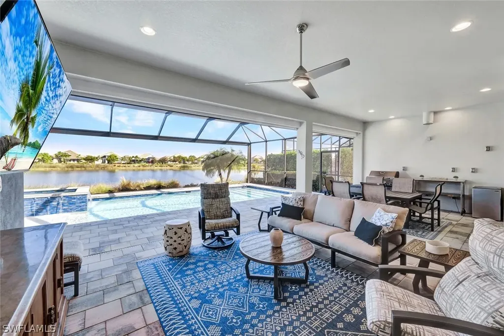 6161 Megans Bay Drive Naples FL 34113