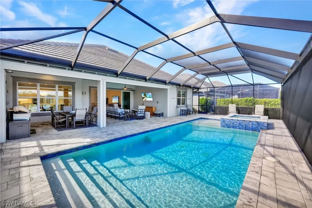 6161 Megans Bay Drive Naples FL 34113