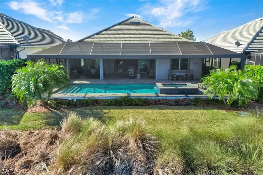 6161 Megans Bay Drive Naples FL 34113